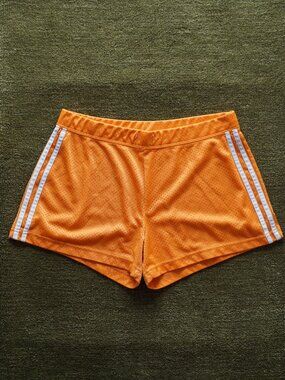 No Boundaries Orange Athletic Shorts 🍊🤍 best fit womens M